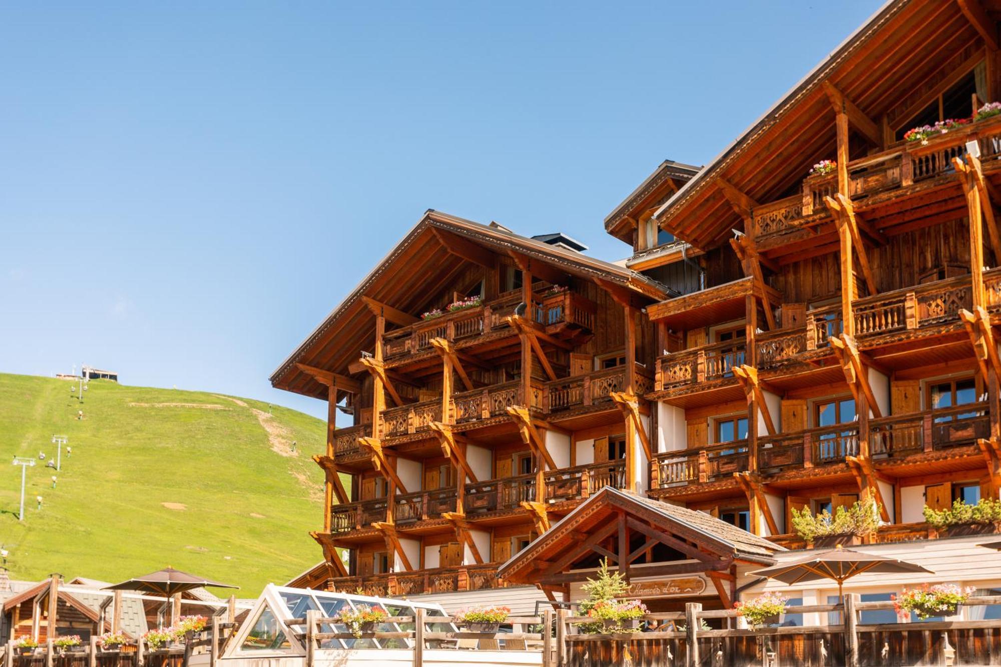 Hotel Au Chamois D'Or By Les Etincelles Alpe d'Huez Exterior foto